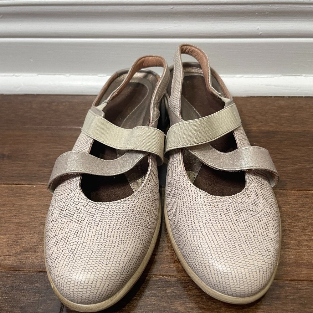 NAOT Shoes sz 37